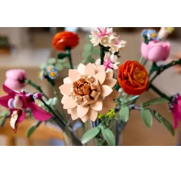 LEGO Botanicals Piękny bukiet różowych kwiatów – klocki kreatywne