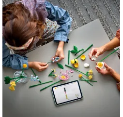 LEGO Botanicals Mały bukiet żółtych kwiatów – klocki konstrukcyjne