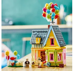 LEGO Disney Classic Dom z bajki Odlot – klocki konstrukcyjne 9+
