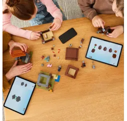 LEGO Minecraft Kryjówka rozbójników – klocki konstrukcyjne 9+
