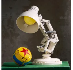 LEGO Disney Pixar Luxo Jr. – klocki konstrukcyjne dla dorosłych