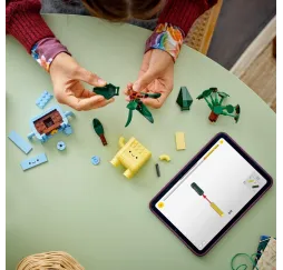 LEGO Botanicals Wesołe roślinki – klocki konstrukcyjne dla dzieci