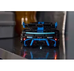 LEGO Technic Porsche GT4 e-Performance – klocki konstrukcyjne