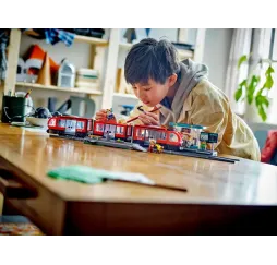 LEGO City Tramwaj miejski ze stacją – klocki konstrukcyjne 7+