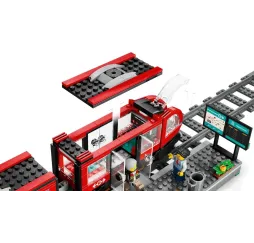 LEGO City Tramwaj miejski ze stacją – klocki konstrukcyjne 7+