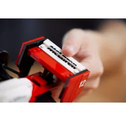 LEGO McLaren MP4/4 i Ayrton Senna – klocki konstrukcyjne Icons