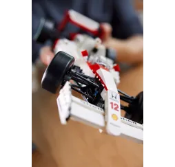 LEGO McLaren MP4/4 i Ayrton Senna – klocki konstrukcyjne Icons