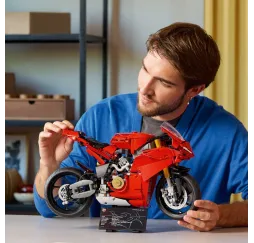 LEGO Technic Ducati Panigale V4 S – klocki konstrukcyjne dla dorosłych