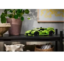 LEGO Technic Lamborghini Huracán – klocki konstrukcyjne dla dzieci 9+