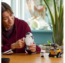 LEGO Disney Wall-e i Ewa – klocki konstrukcyjne dla dorosłych