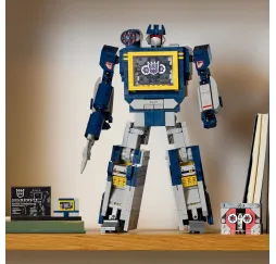 LEGO Icons Transformers Soundwave – klocki konstrukcyjne dla dorosłych