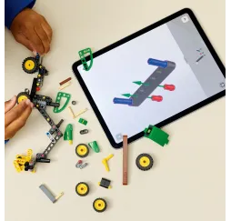 LEGO Technic Harwester John Deere – klocki konstrukcyjne 7+