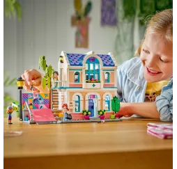 LEGO Friends Dom rodzinny Liann – klocki konstrukcyjne dla dzieci