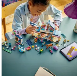 LEGO Friends Stadnina i szkółka jeździecka – klocki dla dzieci