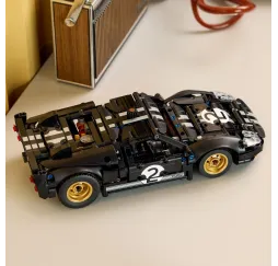 LEGO Technic 1966 Ford GT40 MKII – klocki konstrukcyjne dla dorosłych