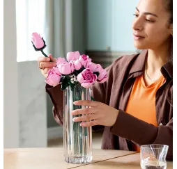 LEGO Botanicals Bukiet różowych róż – klocki konstrukcyjne dla dorosłych