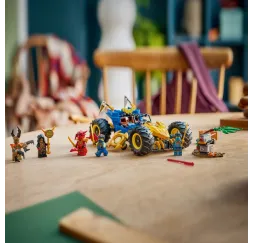 LEGO NINJAGO Wielofunkcyjny samochód Jaya klocki