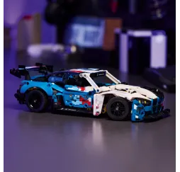 LEGO Technic BMW M4 GT3 EVO – klocki konstrukcyjne