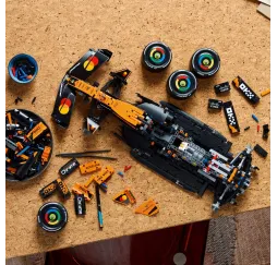 LEGO Technic McLaren MCL39 F1 – klocki konstrukcyjne