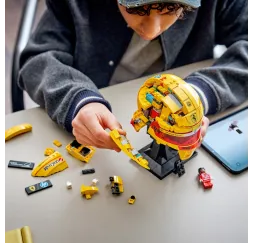 LEGO klocki Lewis Hamilton Ferrari – kask kolekcjonerski