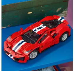 LEGO Technic Ferrari 488 Pista – klocki konstrukcyjne