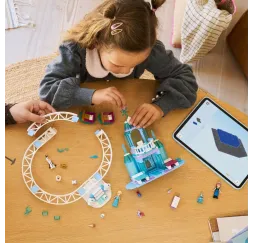 LEGO Klocki Disney 43281 Lodowy zamek Elzy i Śnieżna przejażdżka
