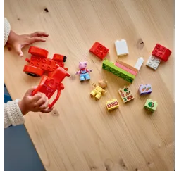 LEGO Klocki DUPLO Peppa Pig 10468 Ciągnik i rynek