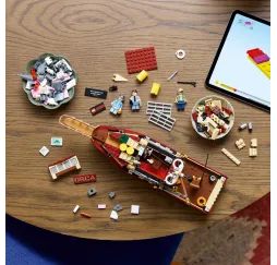 LEGO Klocki Ideas 21350 Szczęki